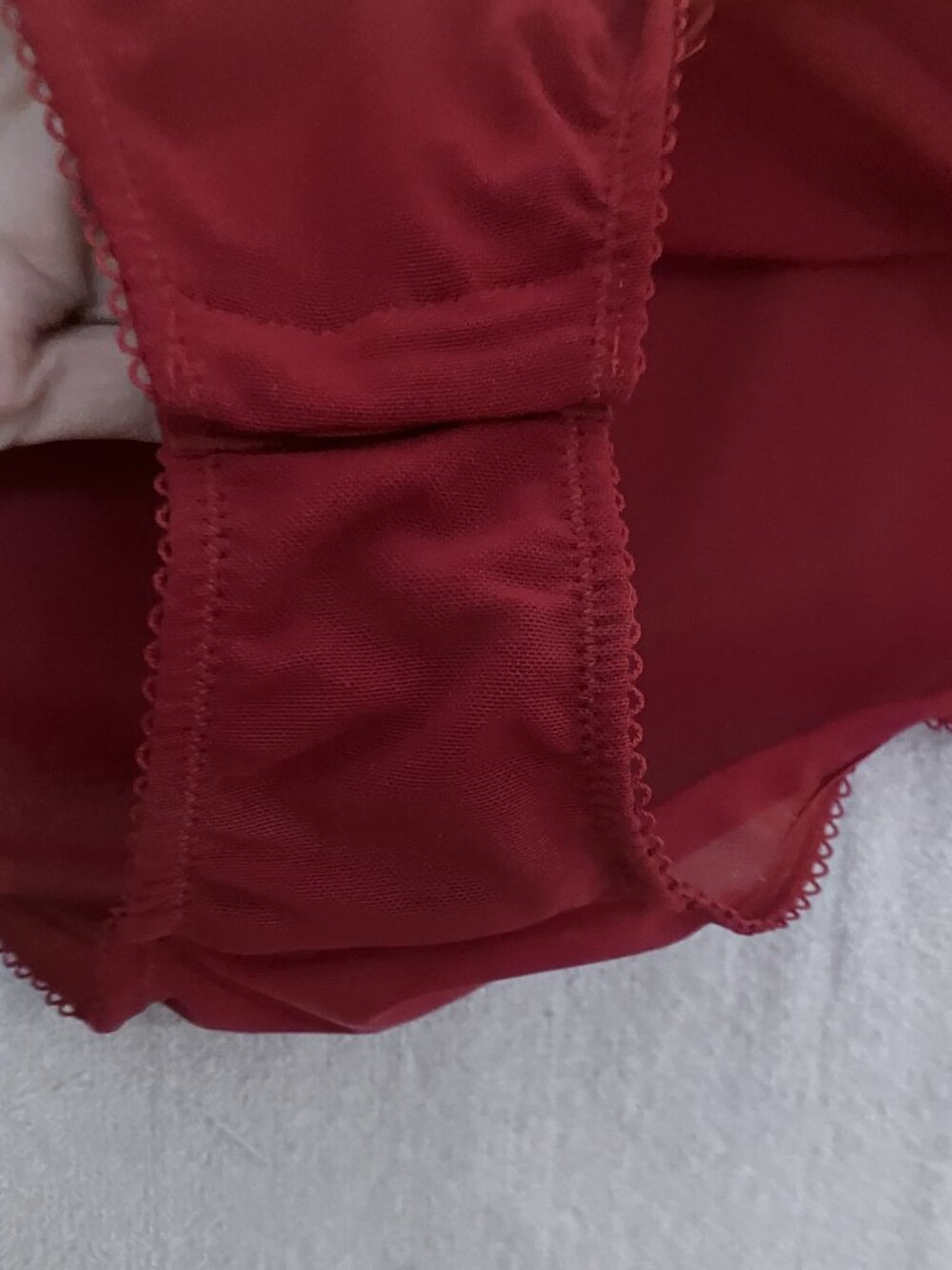 Torrid Size 1 (14-16) Red Lace V-Neck Open Back Bodysuit with Short Sleeves NWT - Picture 10 of 11